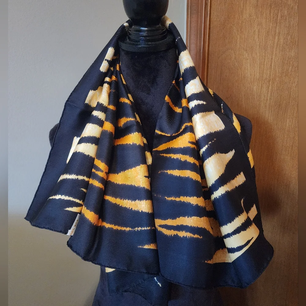 Beautiful Tiger Print Silk Scarf